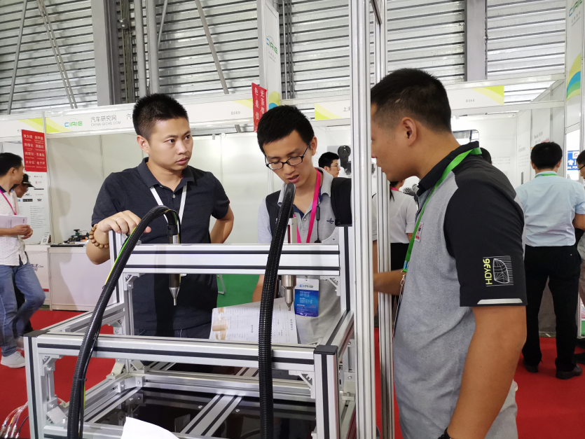 汽车内外饰展会现场-豆奶视频在线观看豆奶视频免费观看在线